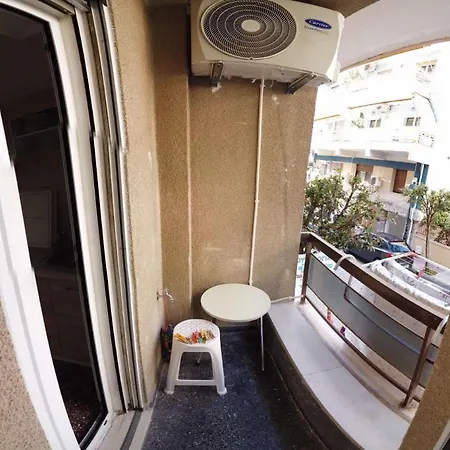 Zwei-zimmer-appartement Loutraki, 80m Fussweg Zum Strand Und Promenade Lejlighed Loutráki
